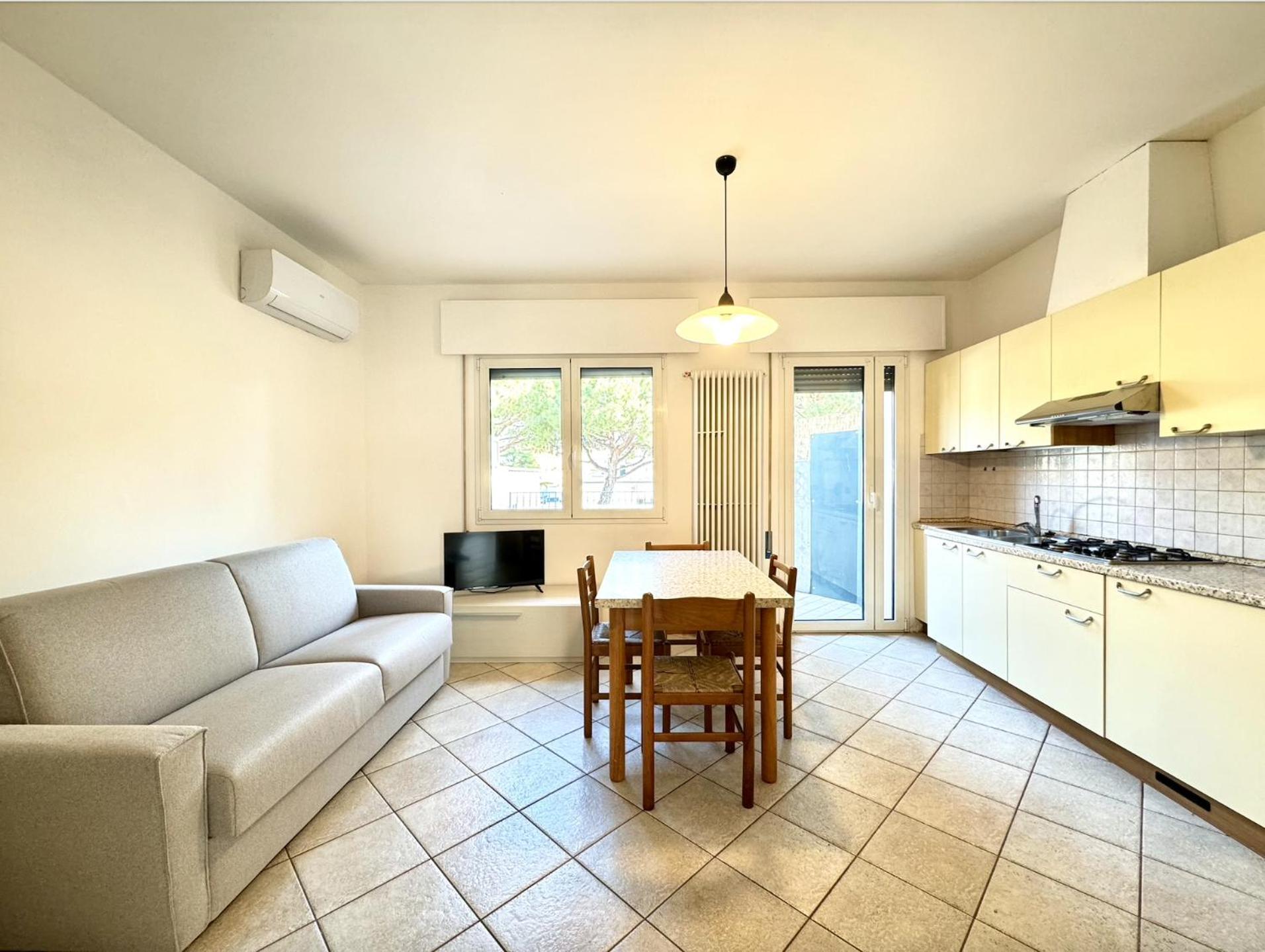 Apartment Family Apartments Aleksandra-Carraro Immobiliare Jesolo